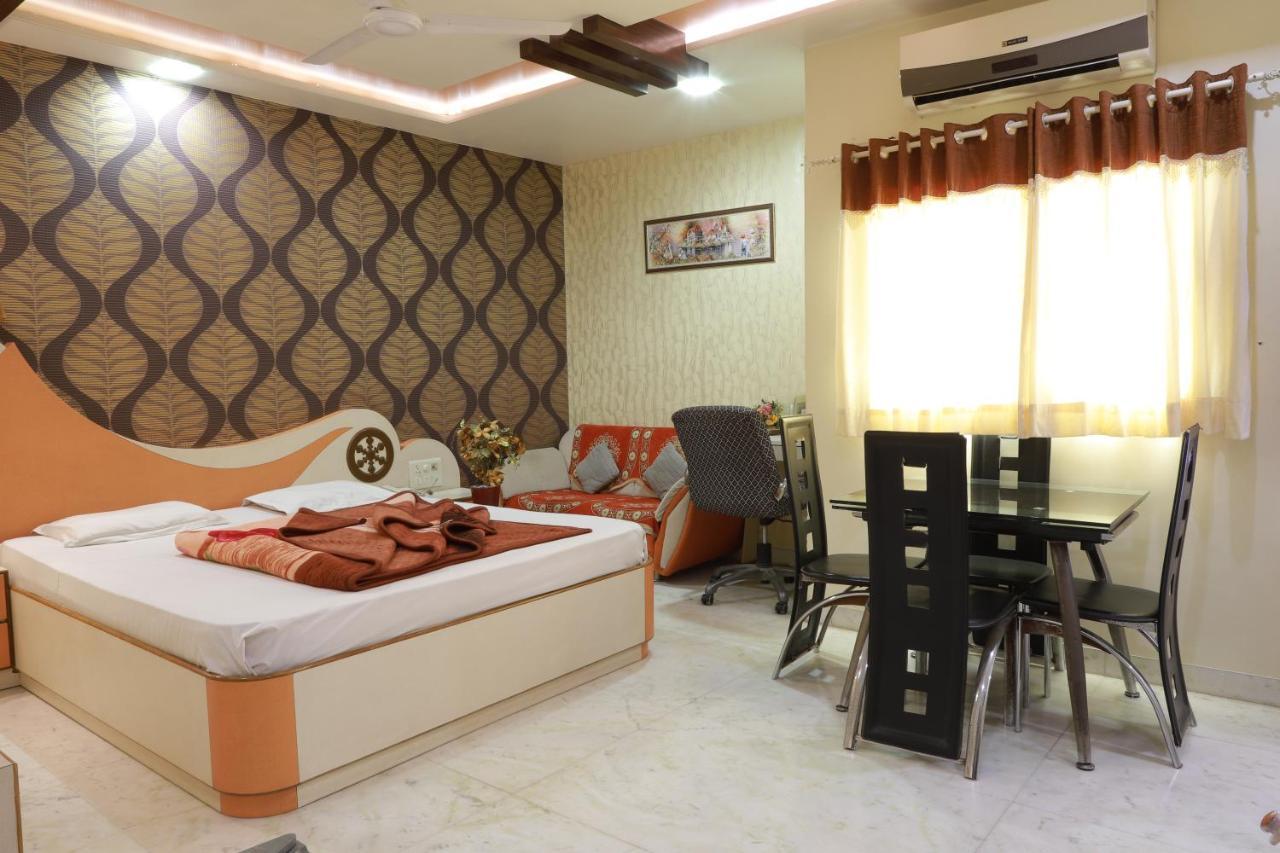 โรงแรมทรศาน Amreli ภายนอก รูปภาพ